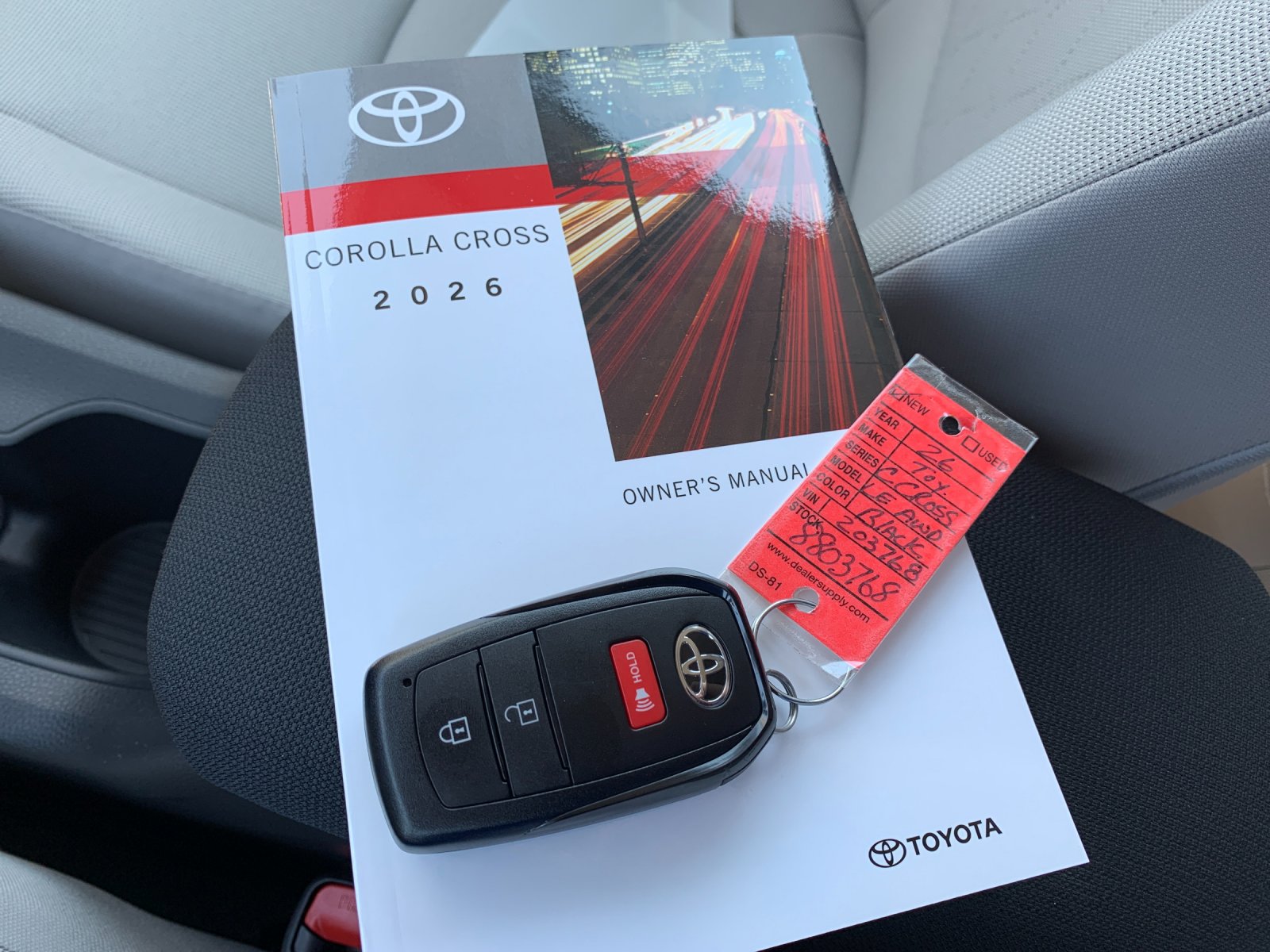 2026 Toyota Corolla Cross LE