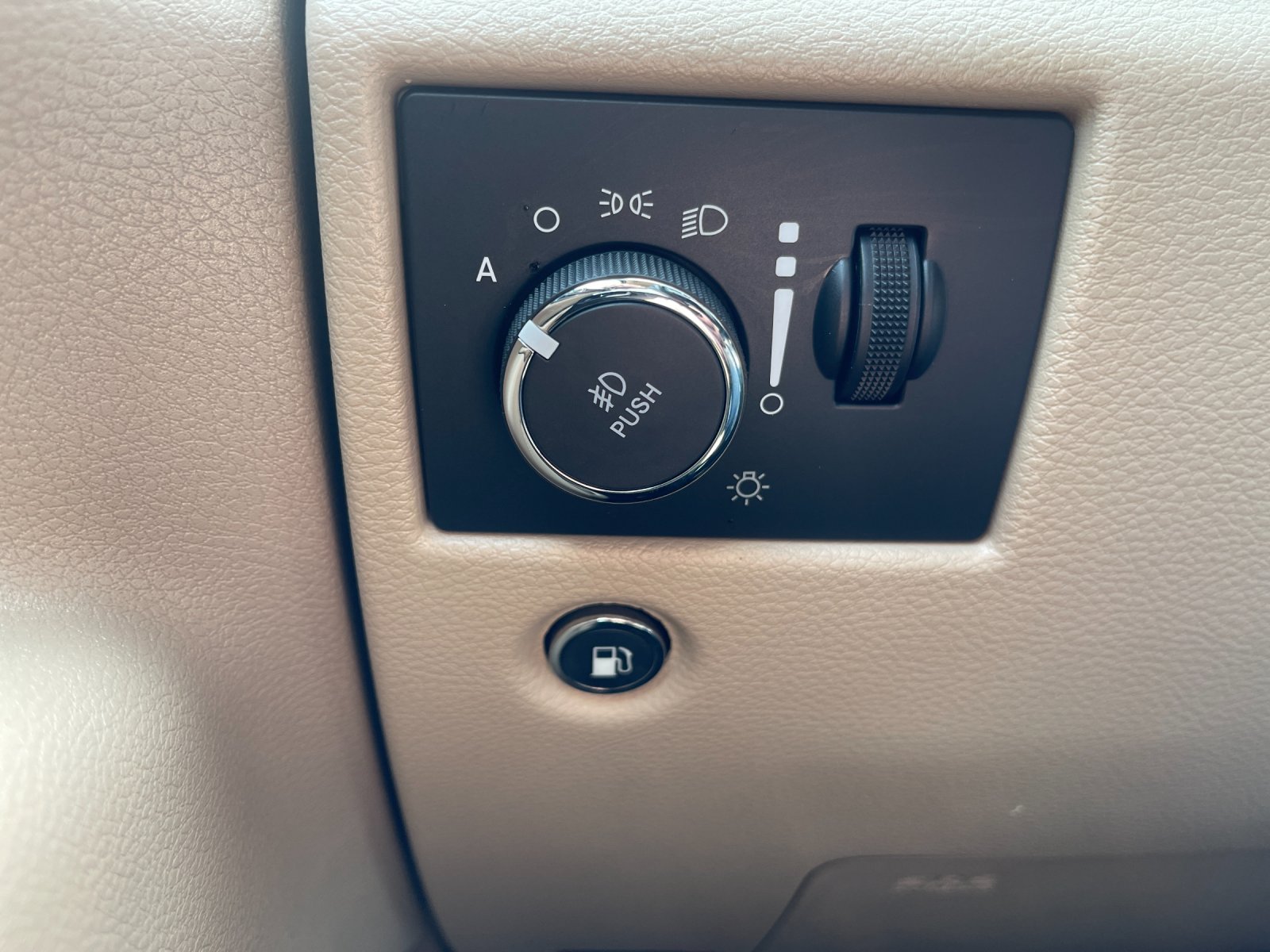 Used 2021 Brown Jeep Limited image 33