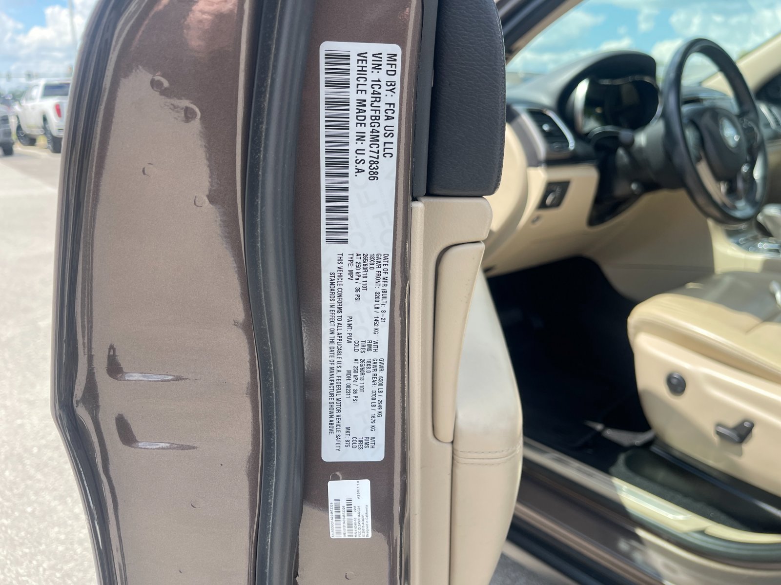 Used 2021 Brown Jeep Limited image 35