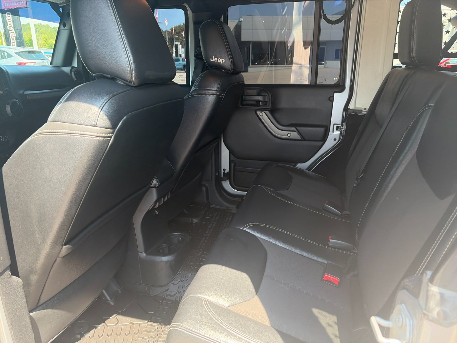 Used 2016 Silver Jeep Unlimited Sport image 14