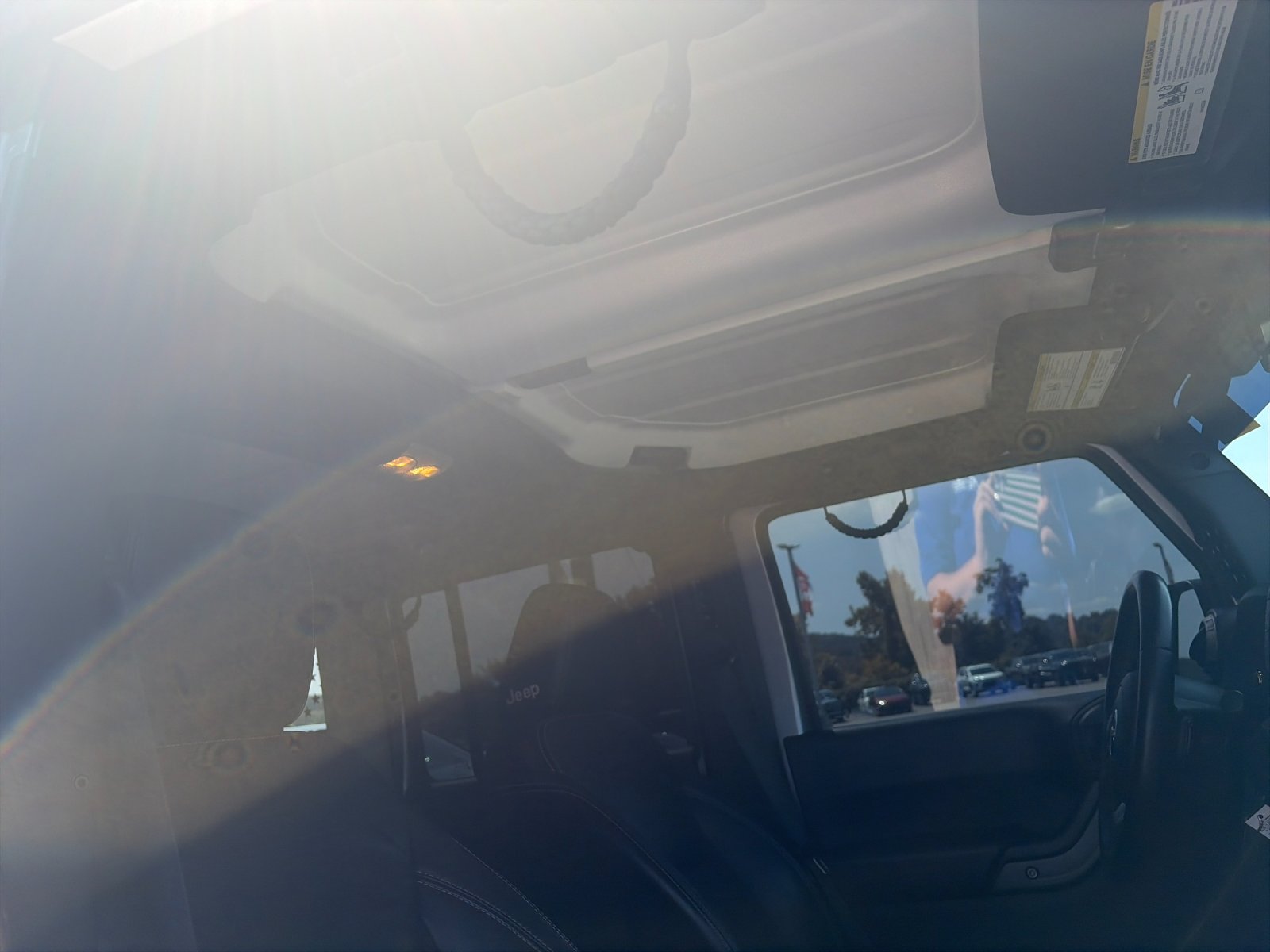 Used 2016 Silver Jeep Unlimited Sport image 19