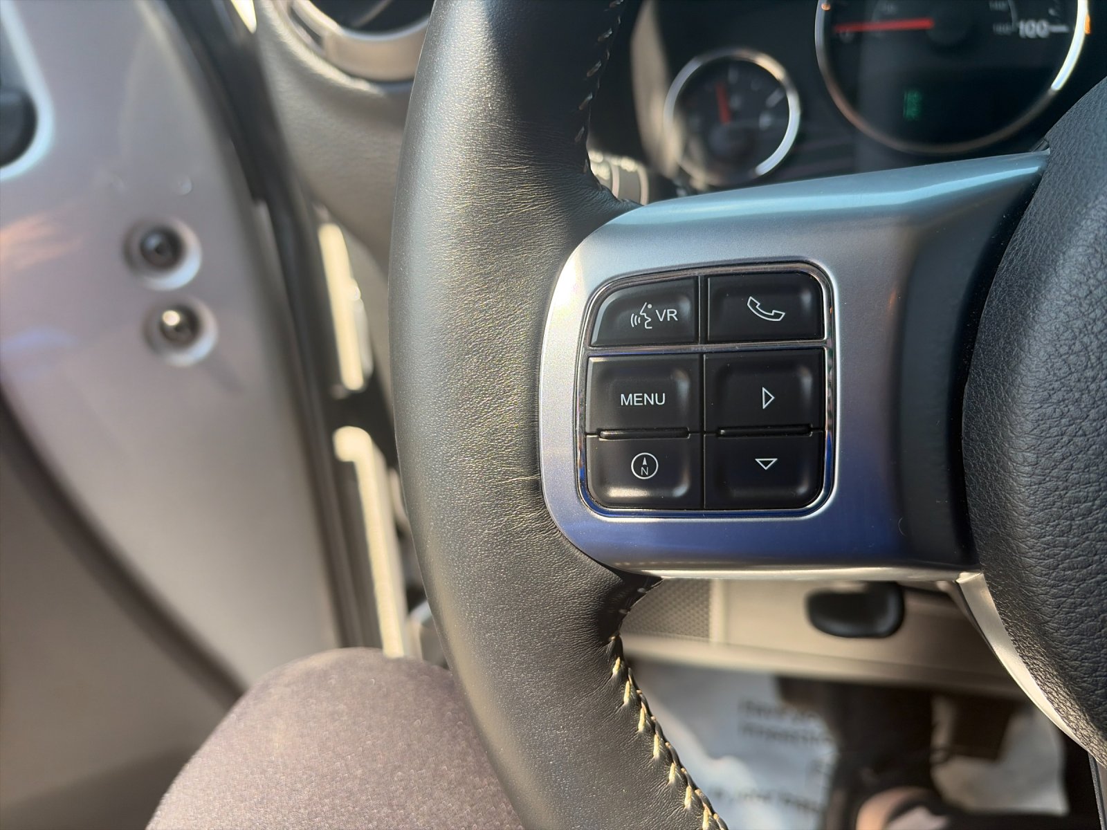 Used 2016 Silver Jeep Unlimited Sport image 27