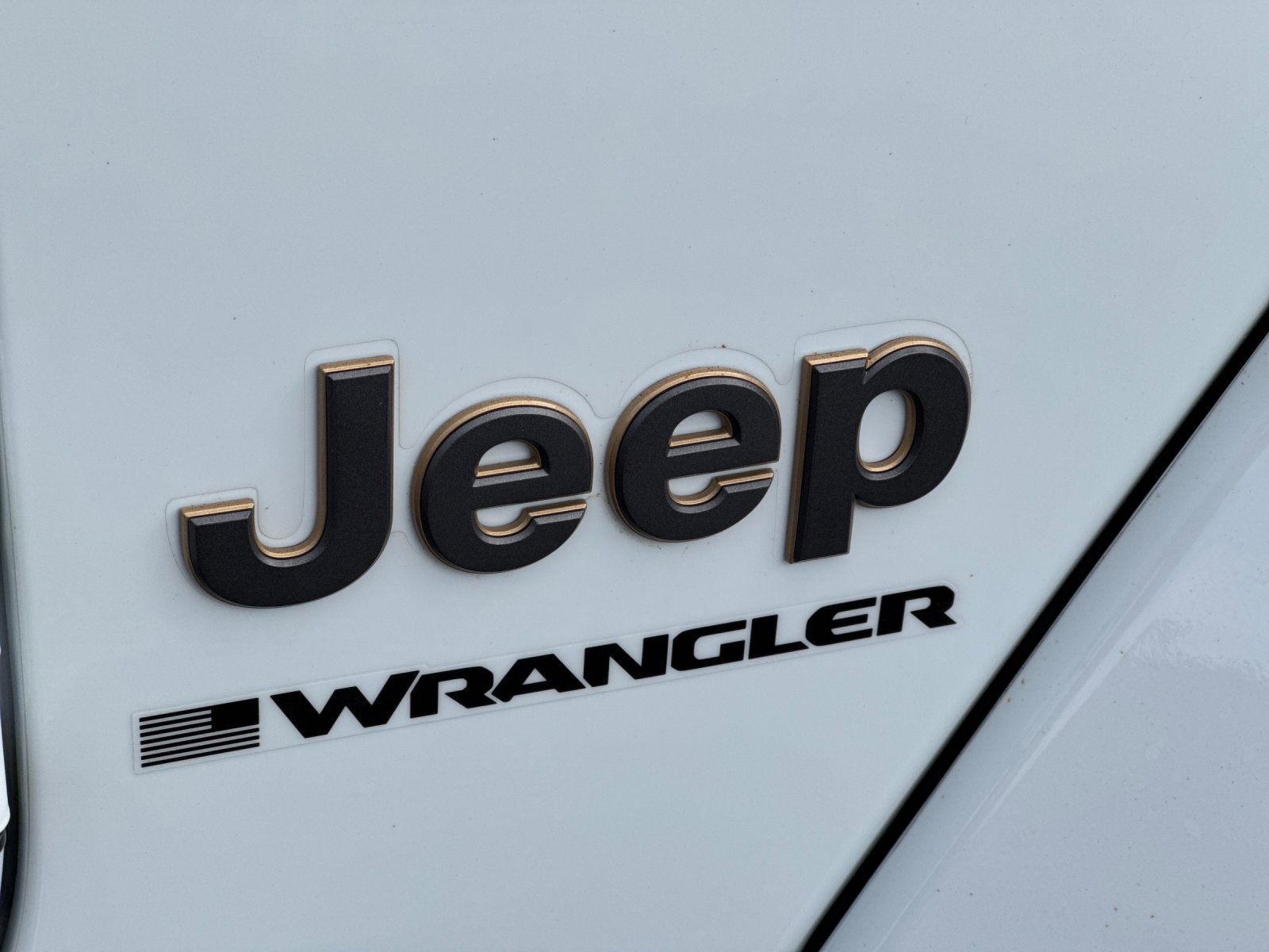 Used 2023 Bright White Clearcoat Jeep Rubicon 392 4D Sport Utility image 32