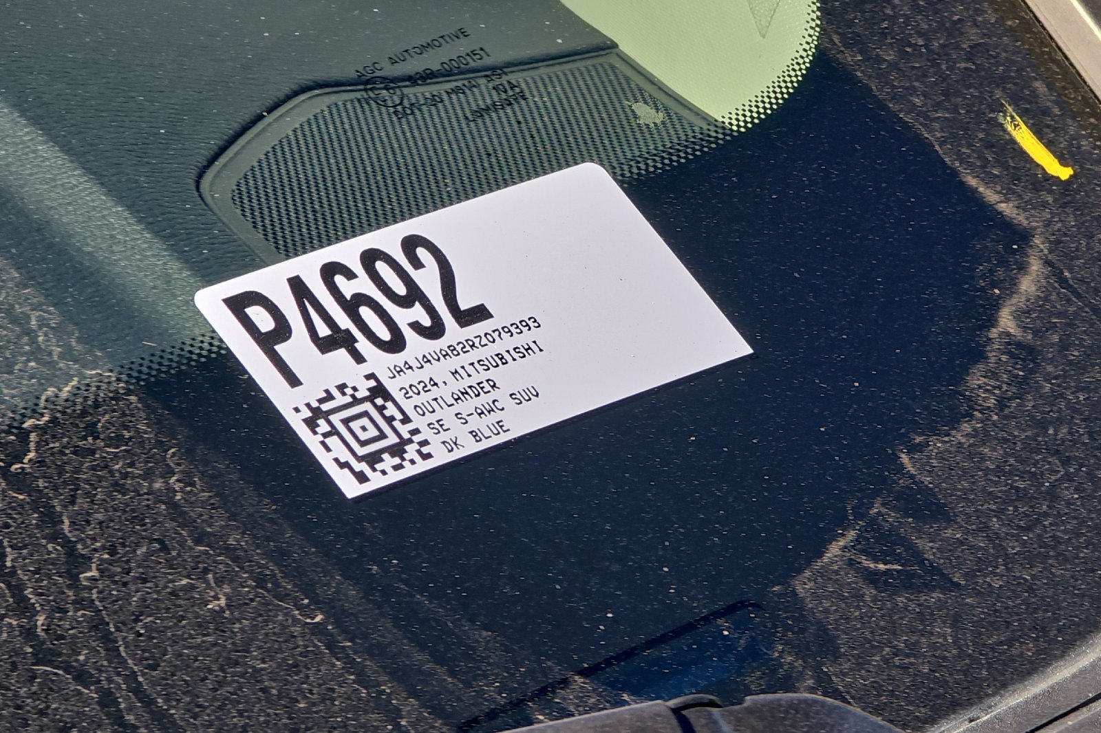 Used 2024 Blue Mitsubishi SE image 3