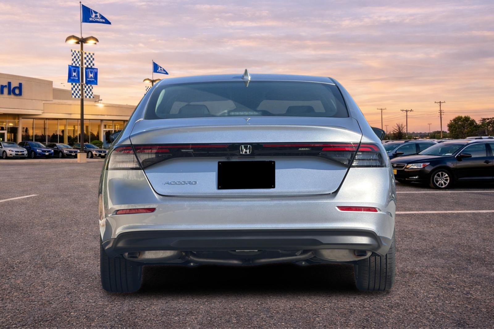 New 2026 Solar Silver Metallic Honda LX image 5