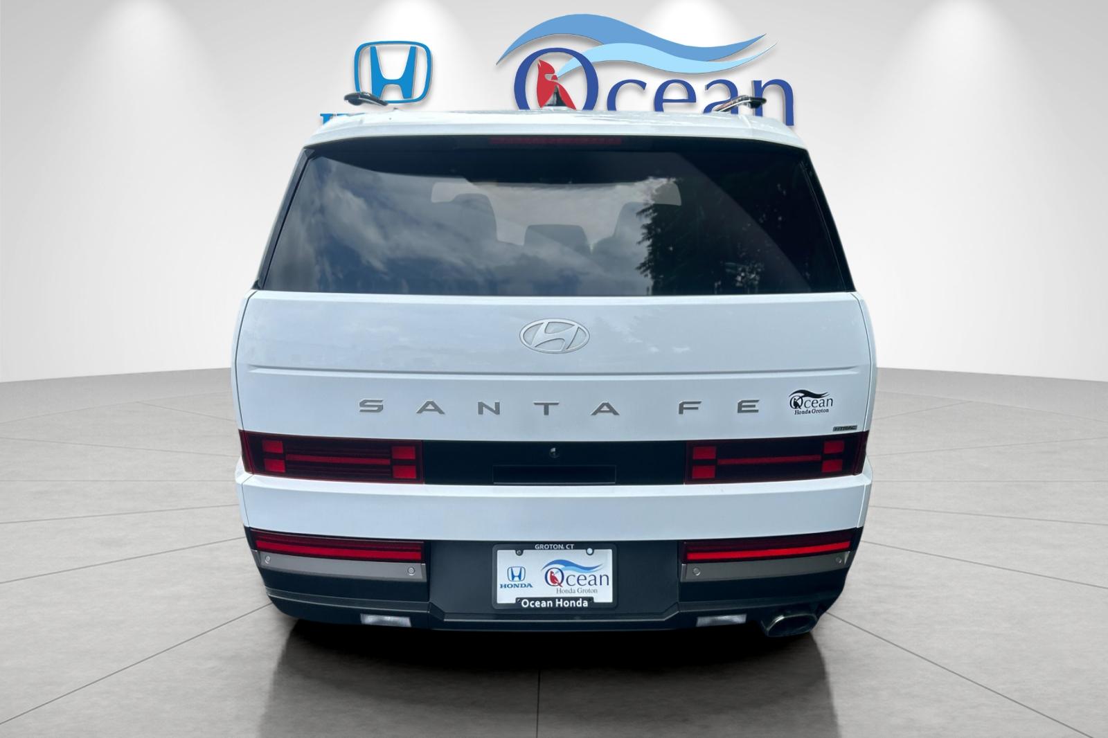 Used 2024 White Hyundai Limited image 4