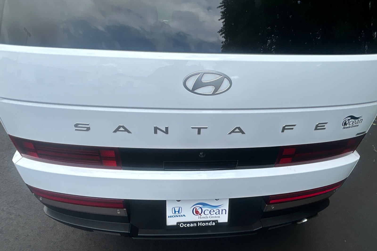 Used 2024 White Hyundai Limited image 29
