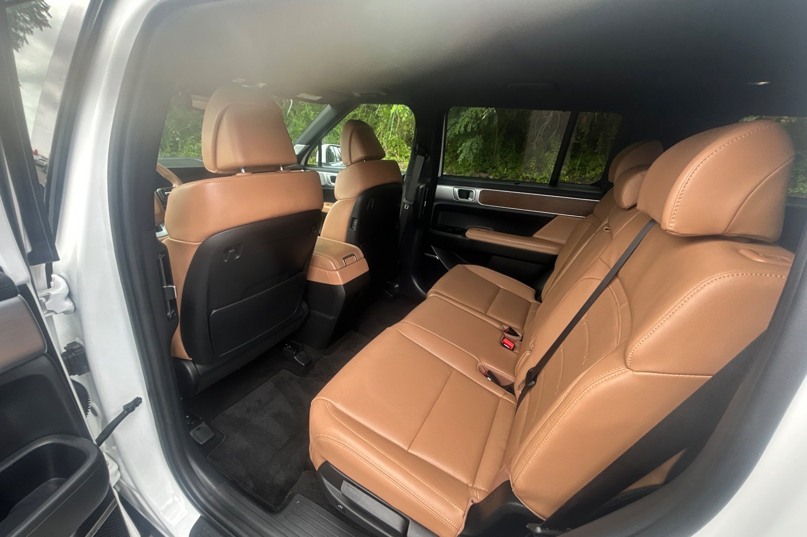 Used 2024 White Hyundai Limited image 12