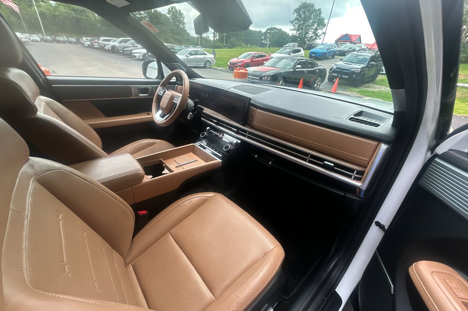 Used 2024 White Hyundai Limited image 17