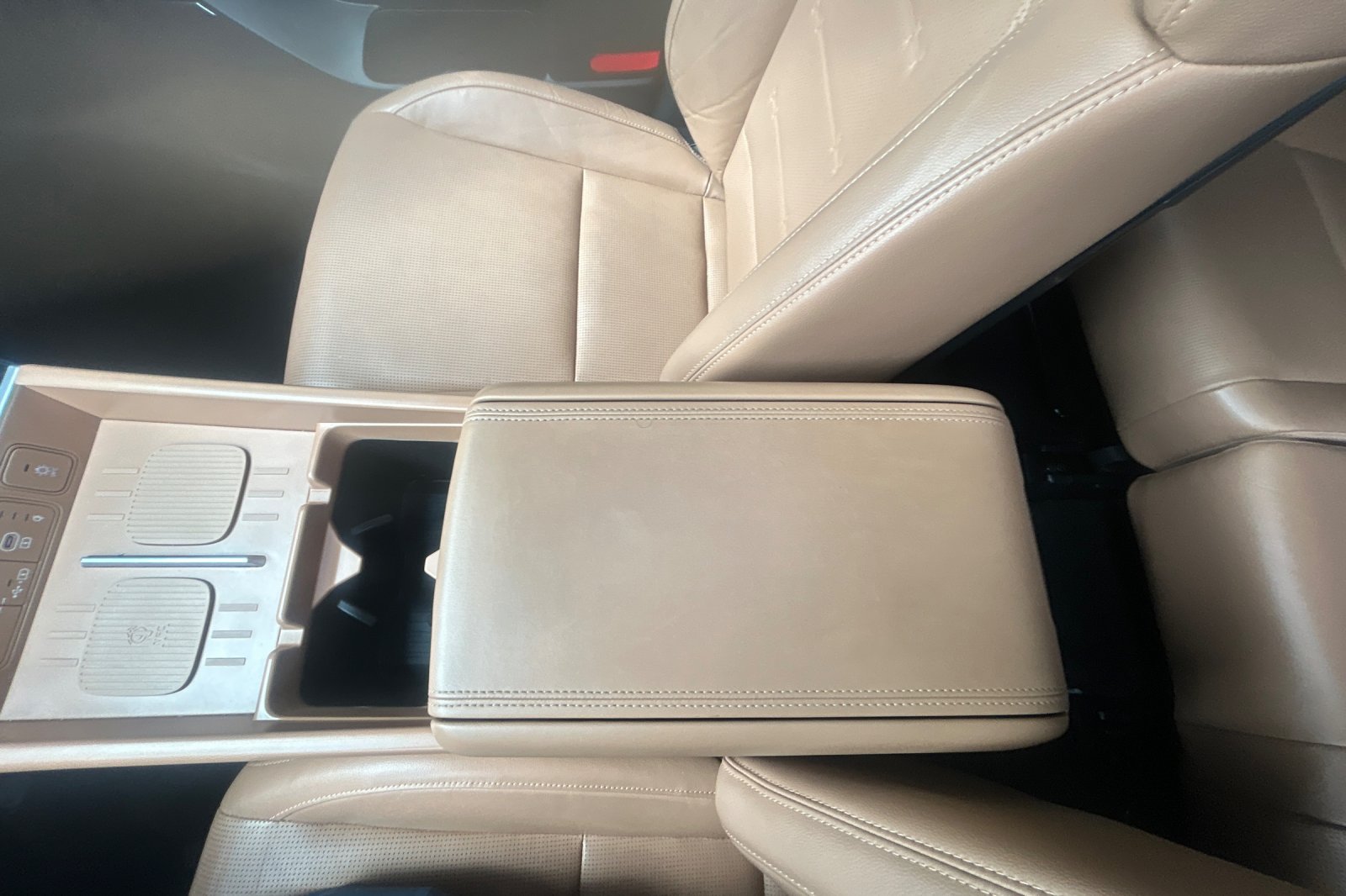 Used 2024 White Hyundai Limited image 22