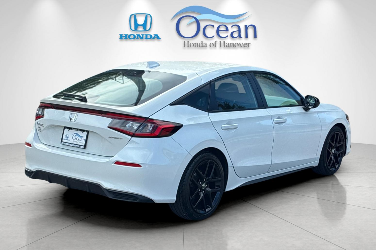 Used 2024 Platinum White Pearl Honda Sport image 3