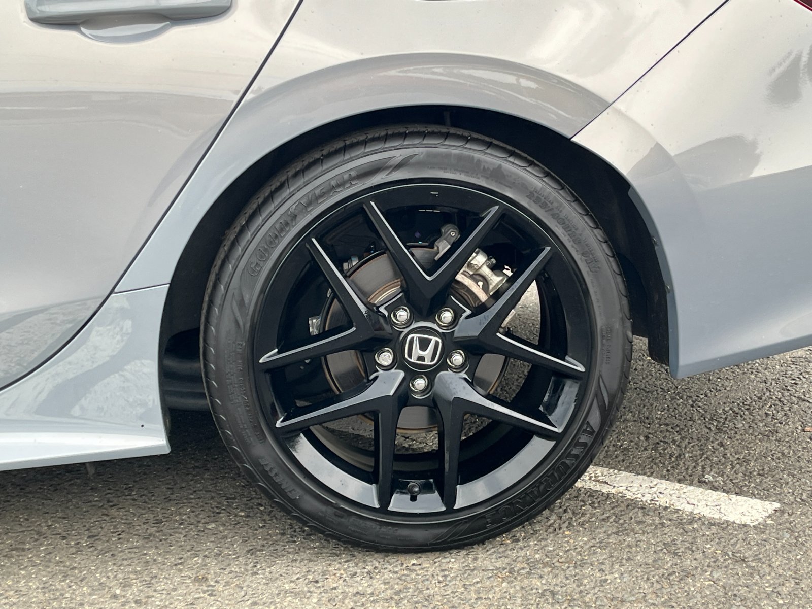 Used 2025 Meteorite Gray Metallic Honda Sport image 26