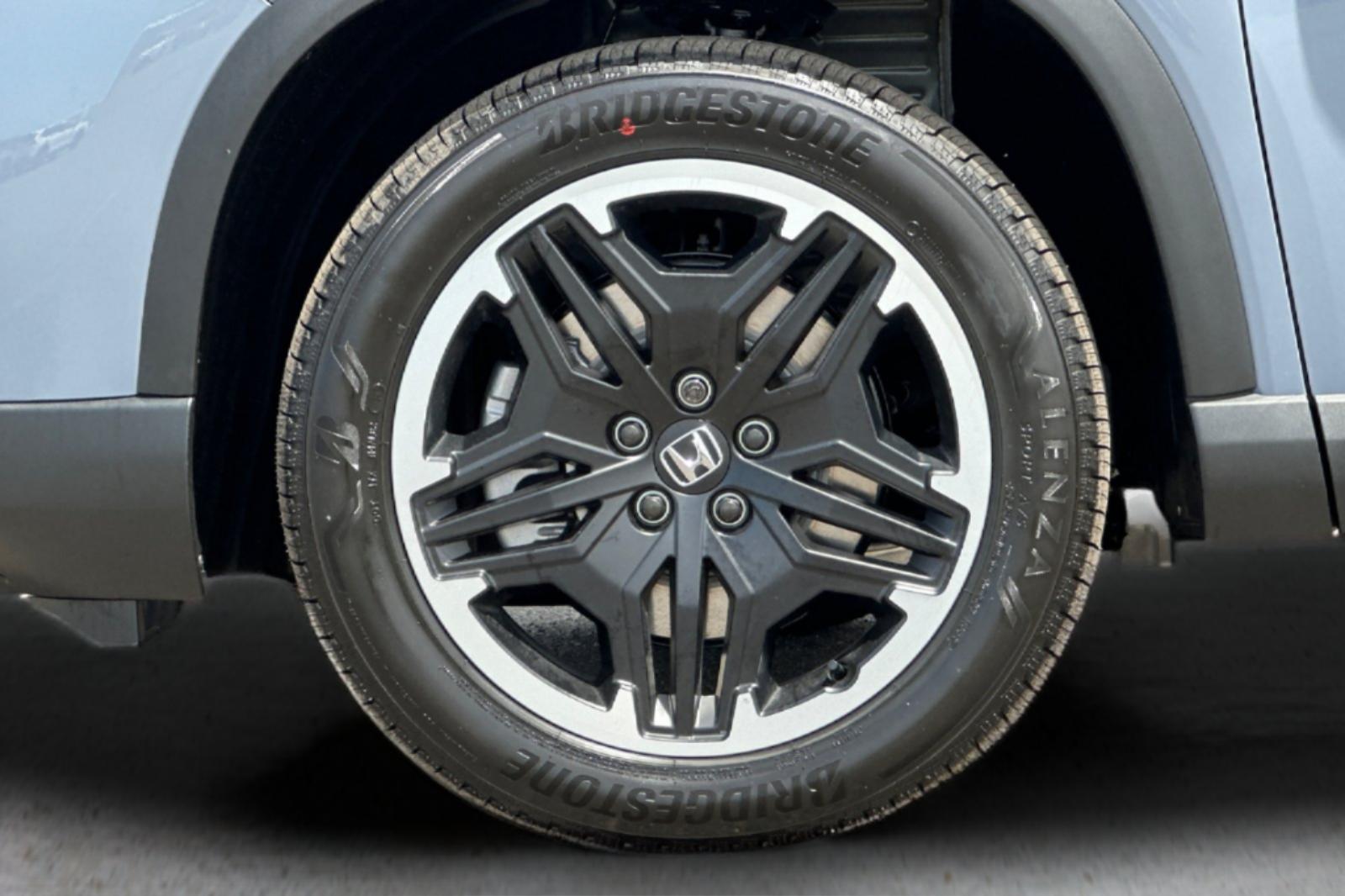 New 2026 Sonic Gray Pearl Honda AWD Touring Blackout image 26