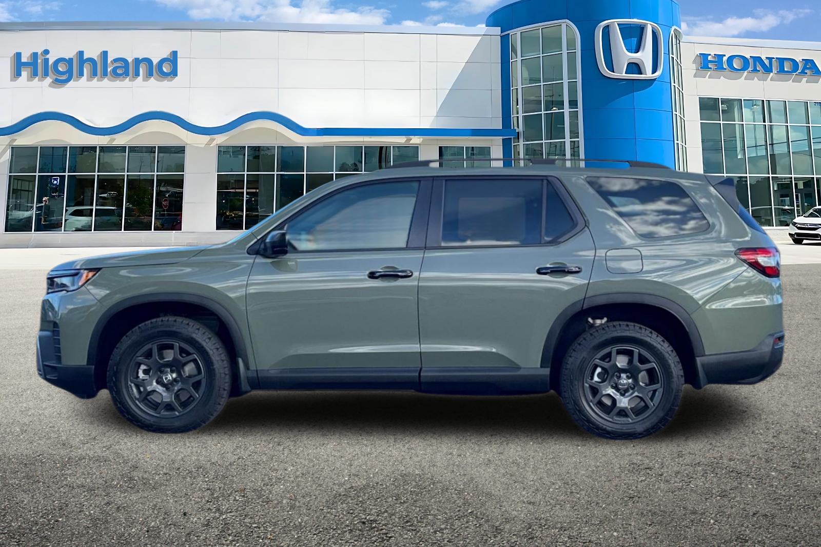 New 2026 Ash Green Metallic Honda AWD TrailSport image 2