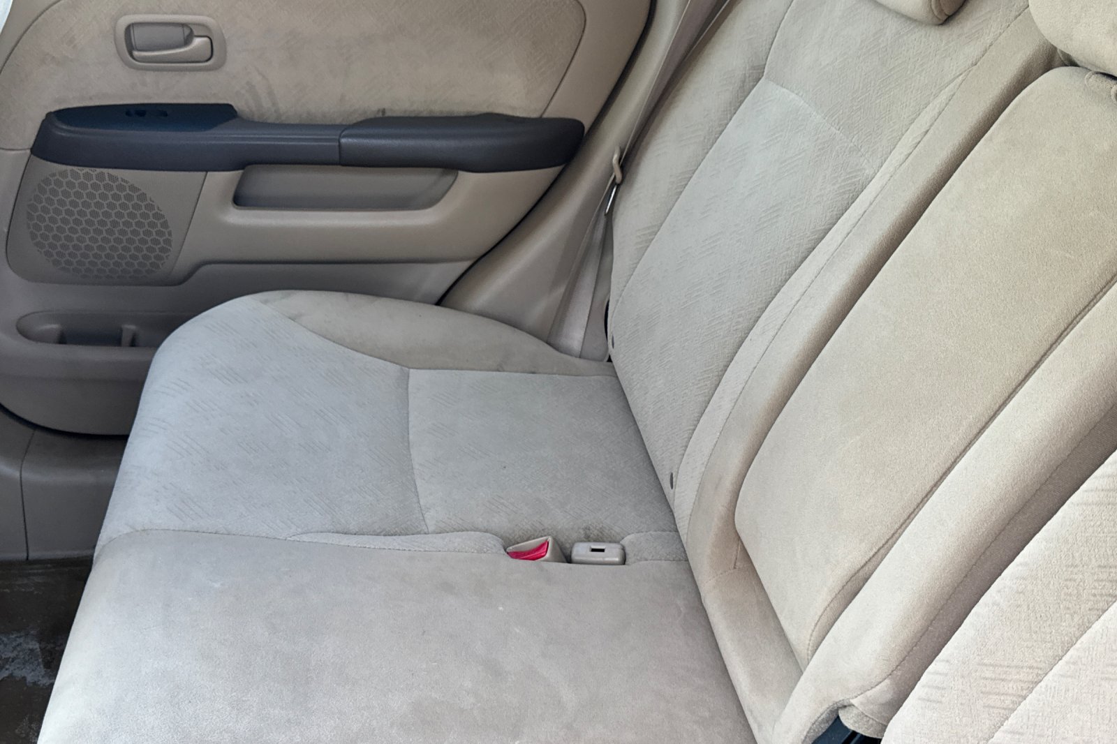 Used 2011 Alabaster Silver Metallic Honda SE image 8
