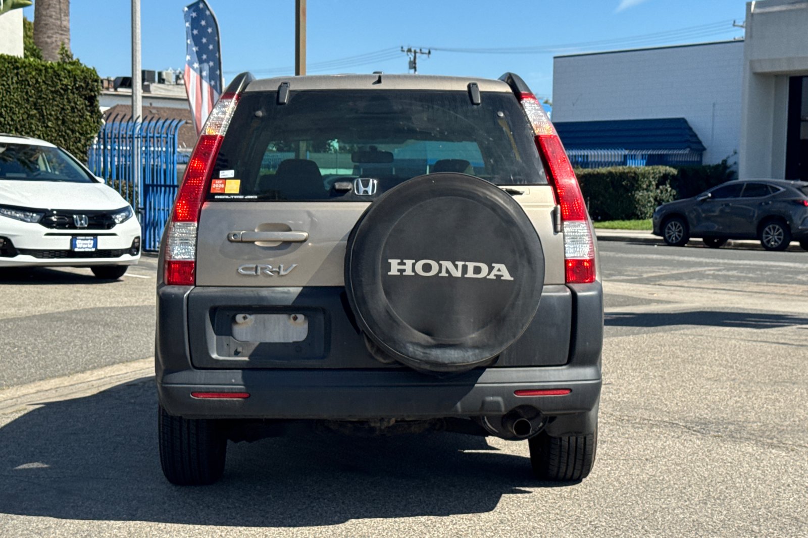 Used 2011 Alabaster Silver Metallic Honda SE image 6