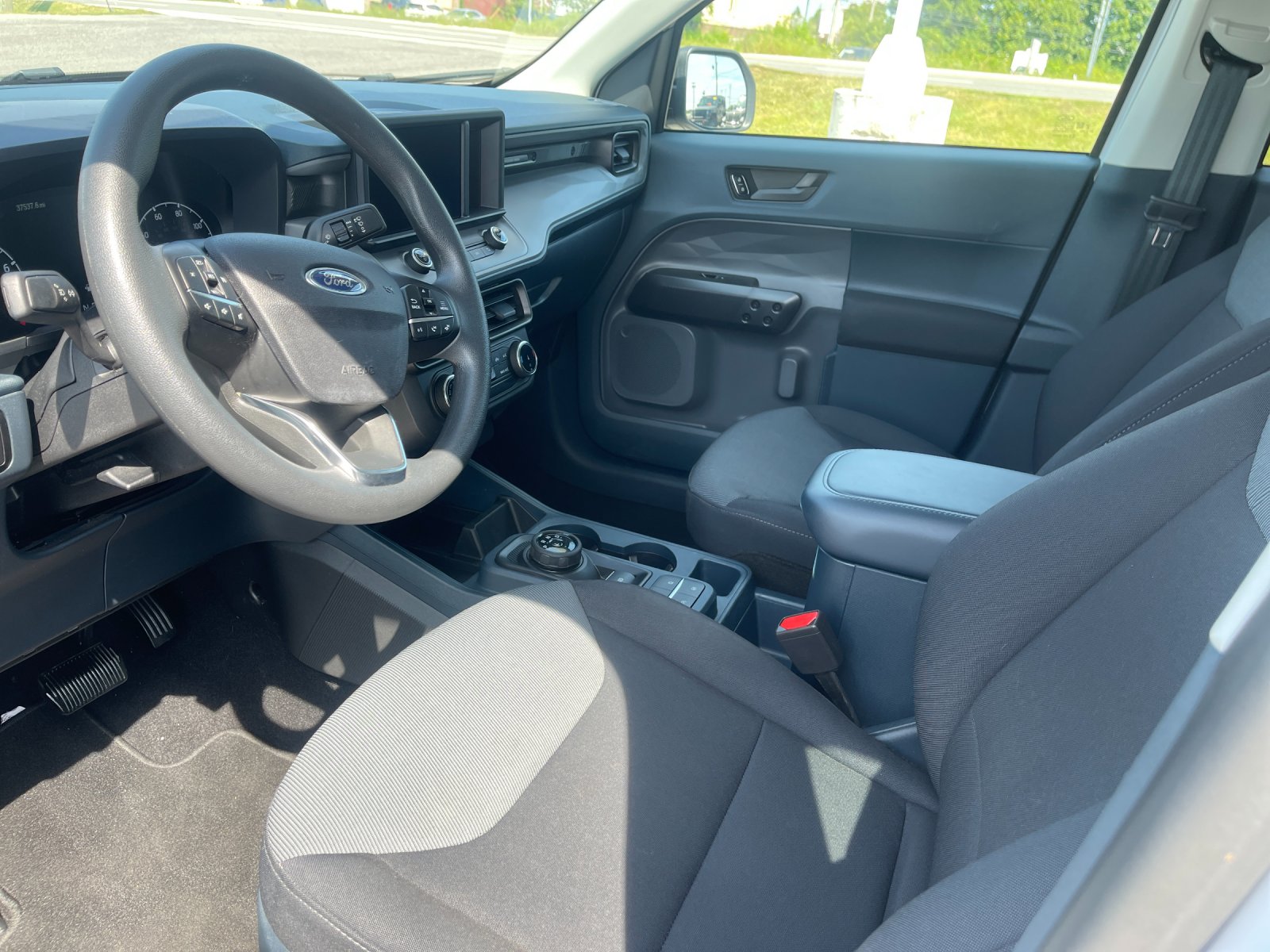 Used 2023 White Ford XL image 11