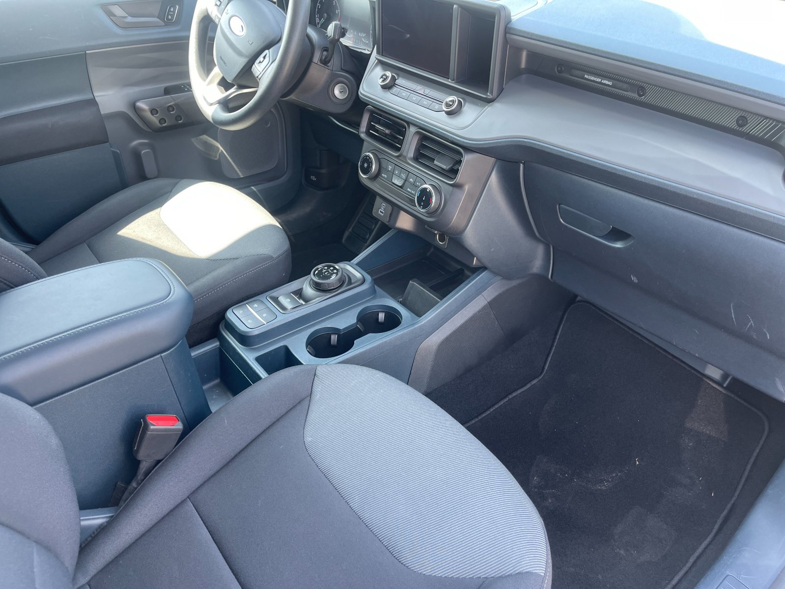 Used 2023 White Ford XL image 17