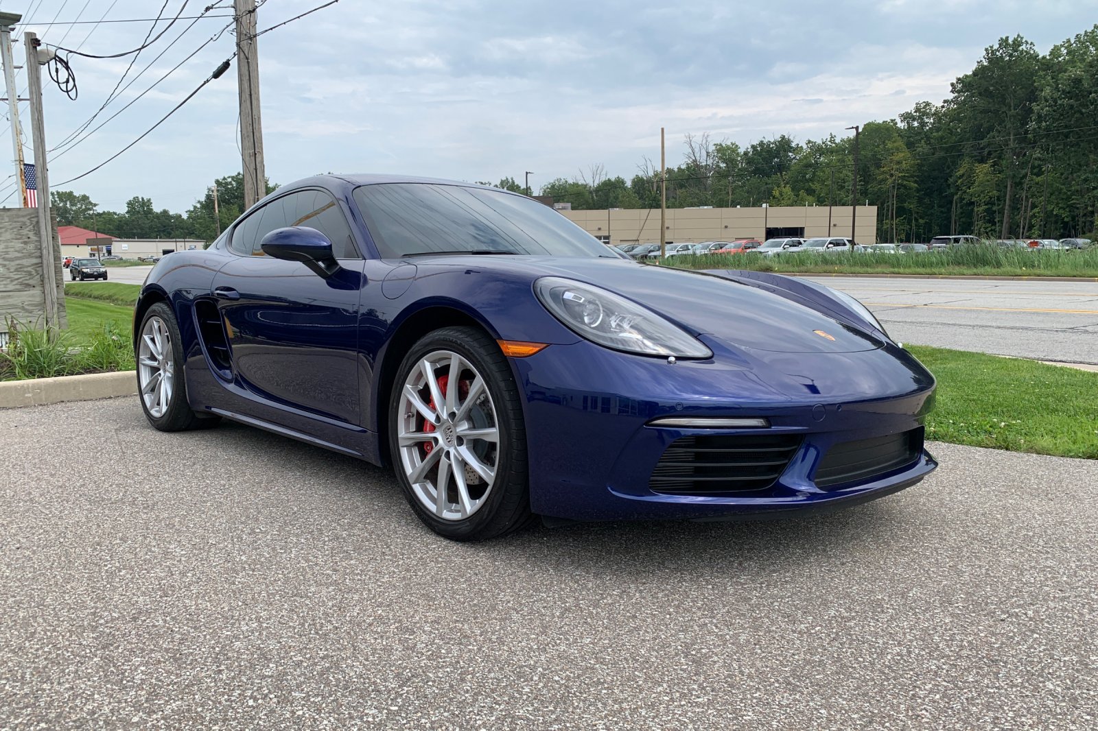 Used 2024 Gentian Blue Metallic Porsche S image 8