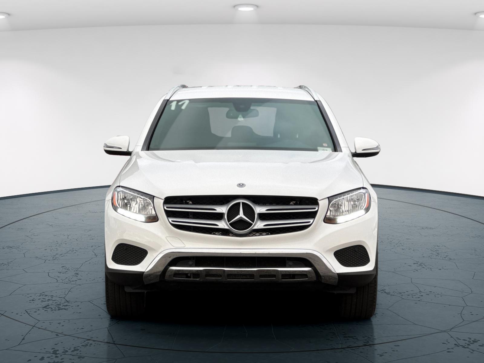 Used 2017 Polar White Mercedes-Benz GLC 300 4D Sport Utility image 10