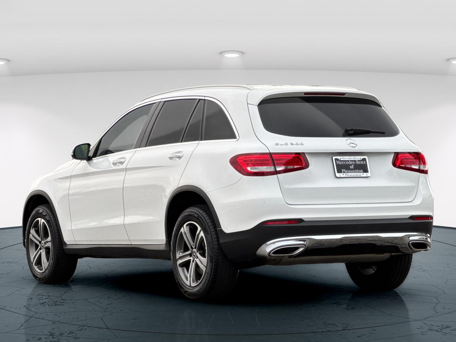 Used 2017 Polar White Mercedes-Benz GLC 300 4D Sport Utility image 5