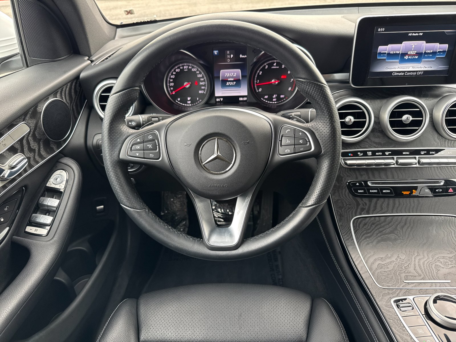 Used 2017 Polar White Mercedes-Benz GLC 300 4D Sport Utility image 18