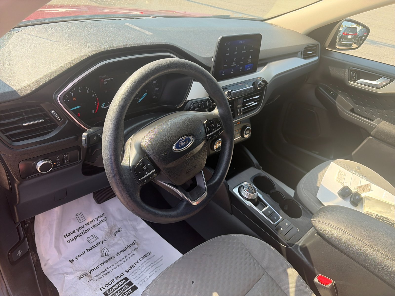 Used 2020 Red Ford SE image 11