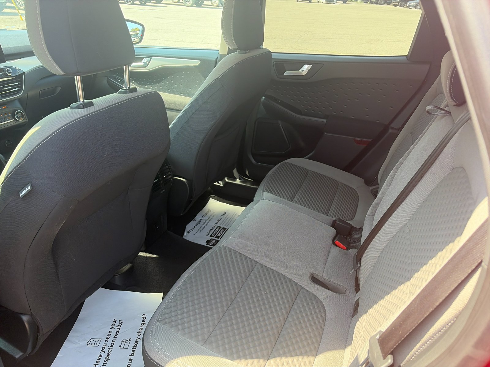 Used 2020 Red Ford SE image 14