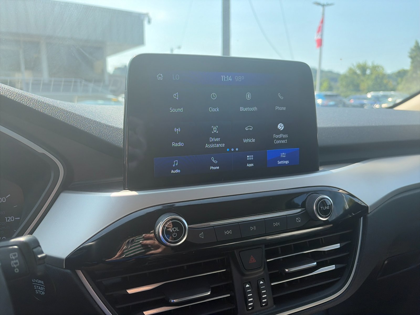 Used 2020 Red Ford SE image 22