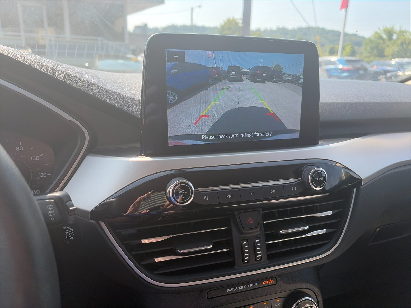 Used 2020 Red Ford SE image 23