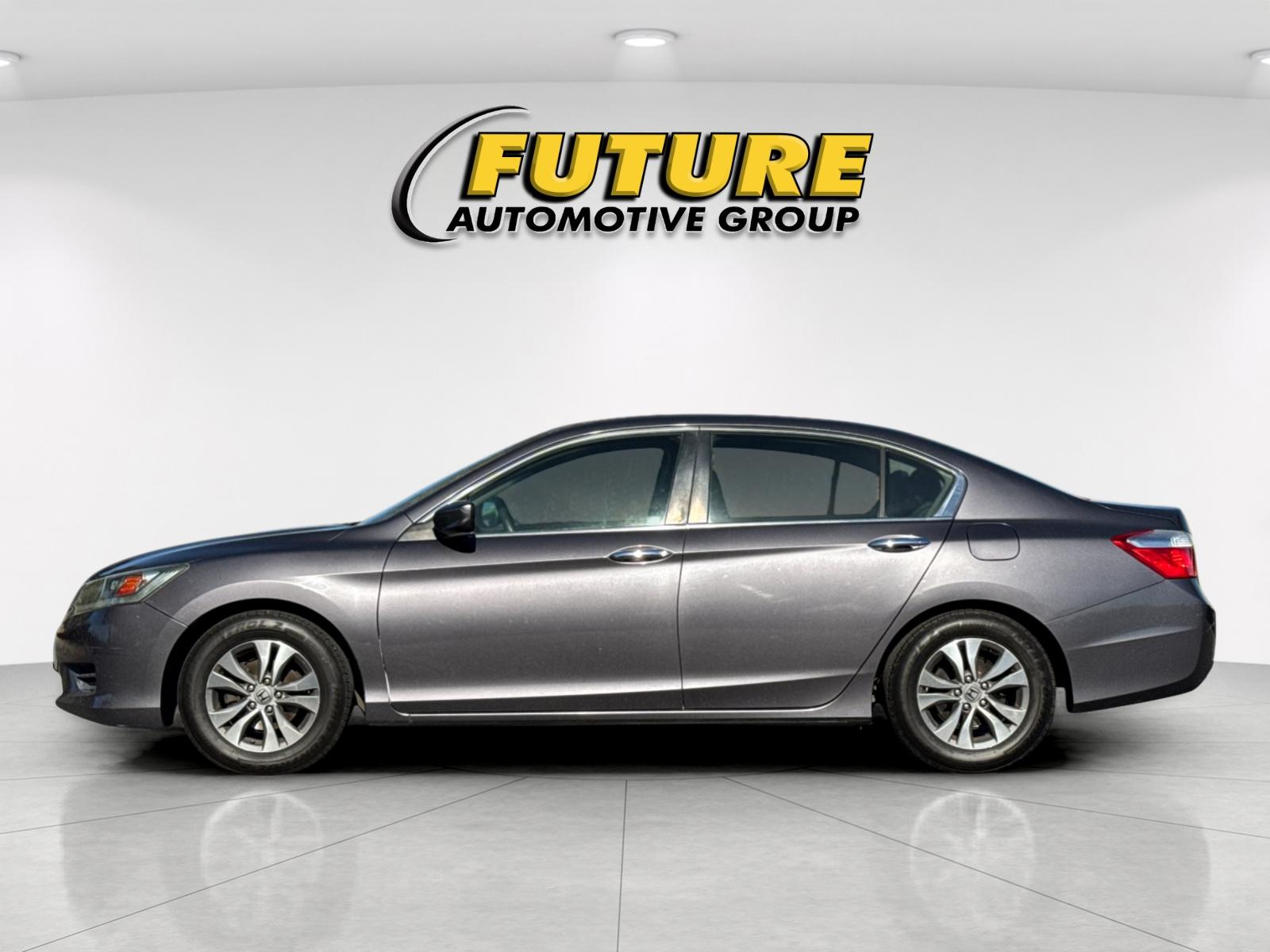 Used 2015 Gray Honda LX image 6