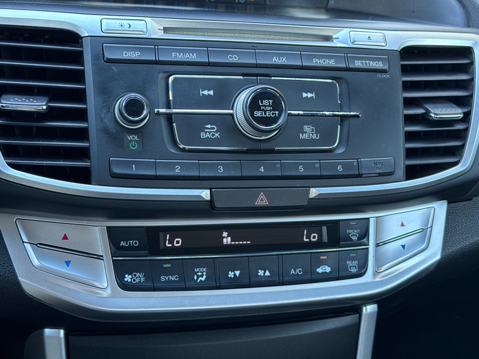 Used 2015 Gray Honda LX image 18