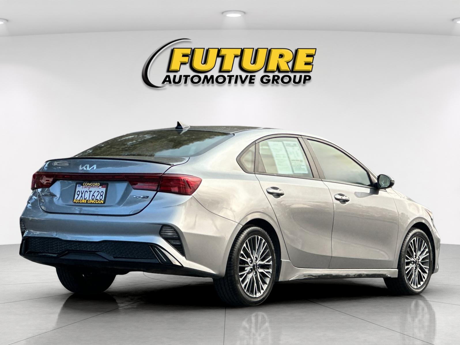 Used 2023 Gray Kia GT-Line image 3
