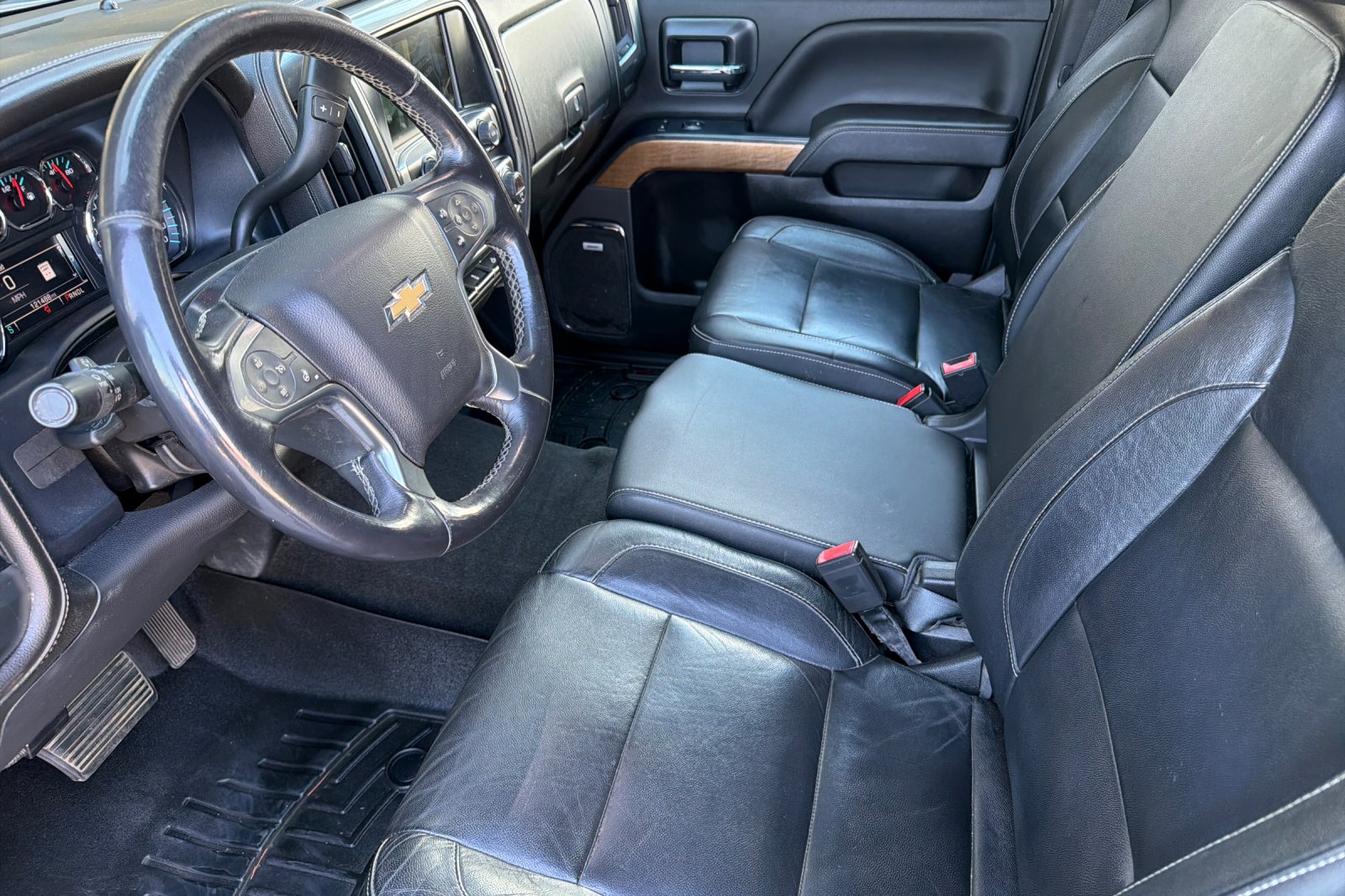 Used 2018 Gray Chevrolet LTZ image 10
