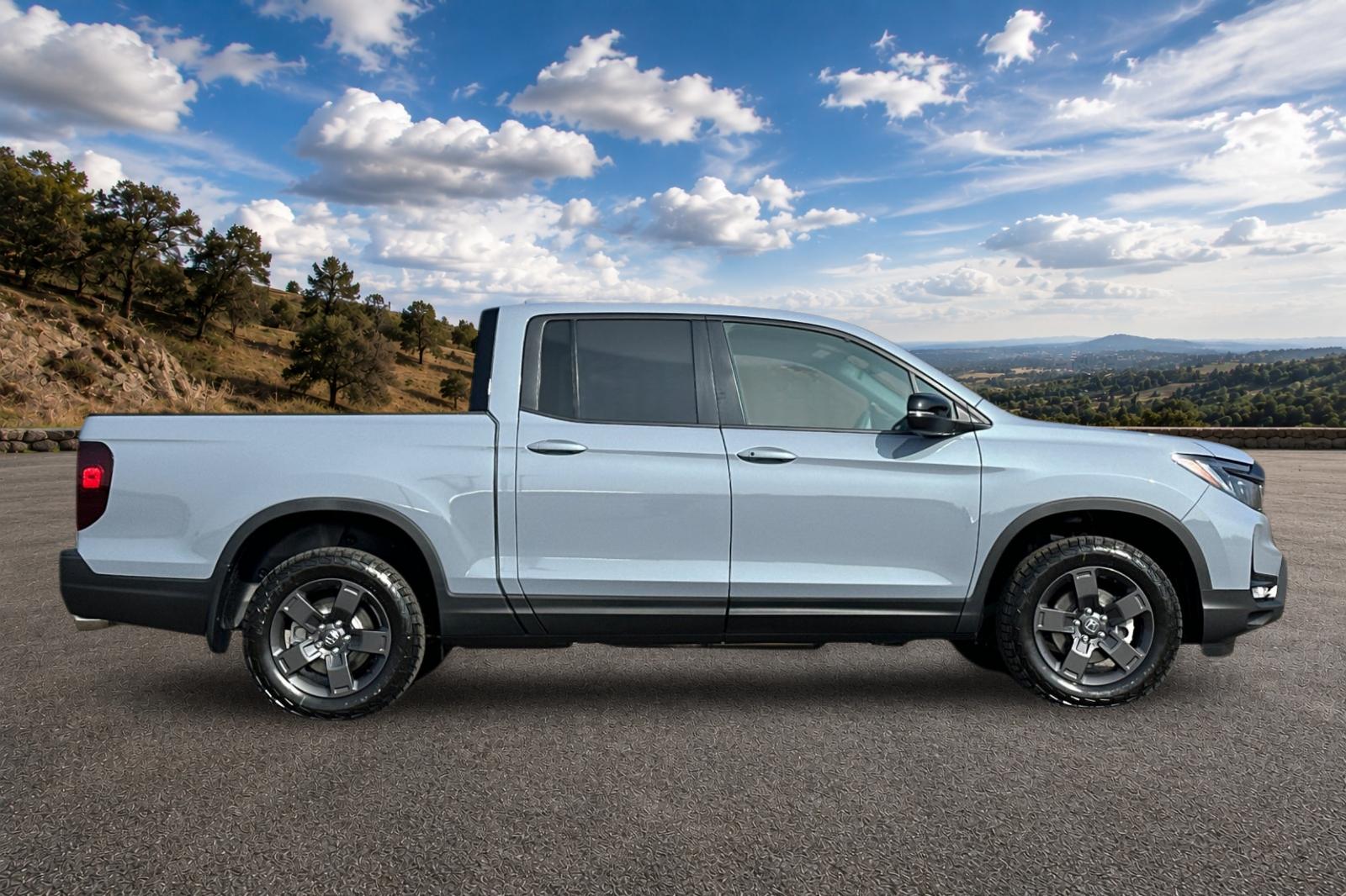 New 2026 Sonic Gray Pearl Honda TrailSport image 3