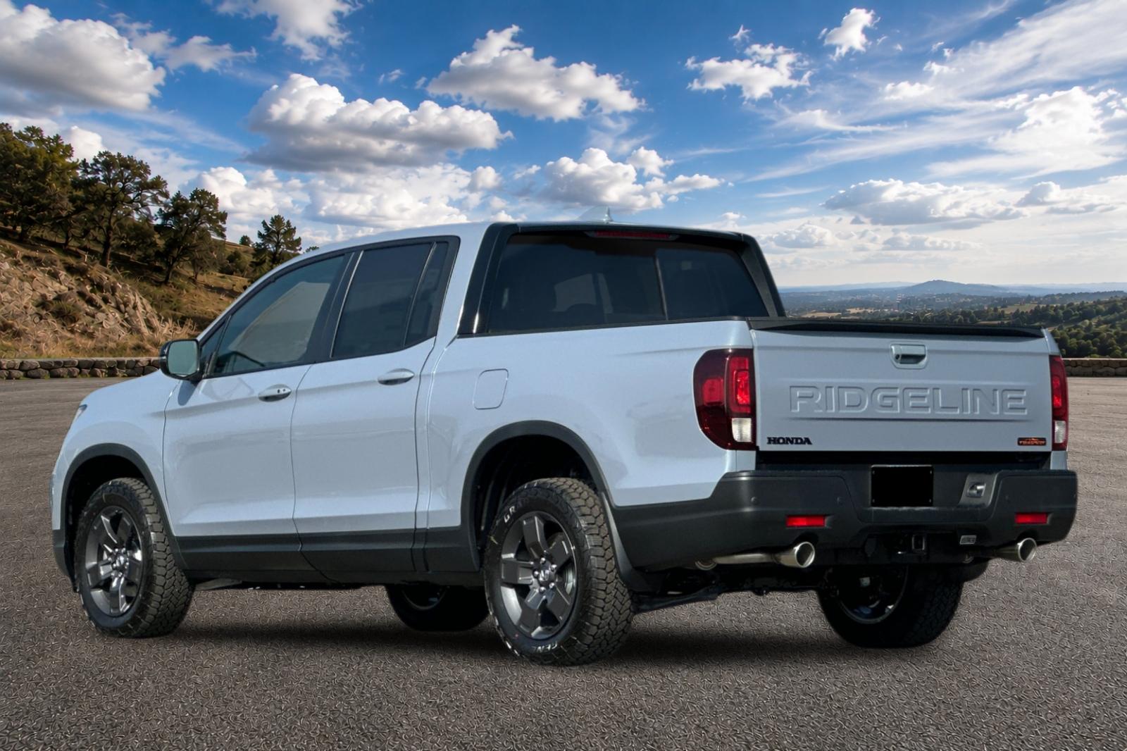 New 2026 Sonic Gray Pearl Honda TrailSport image 6