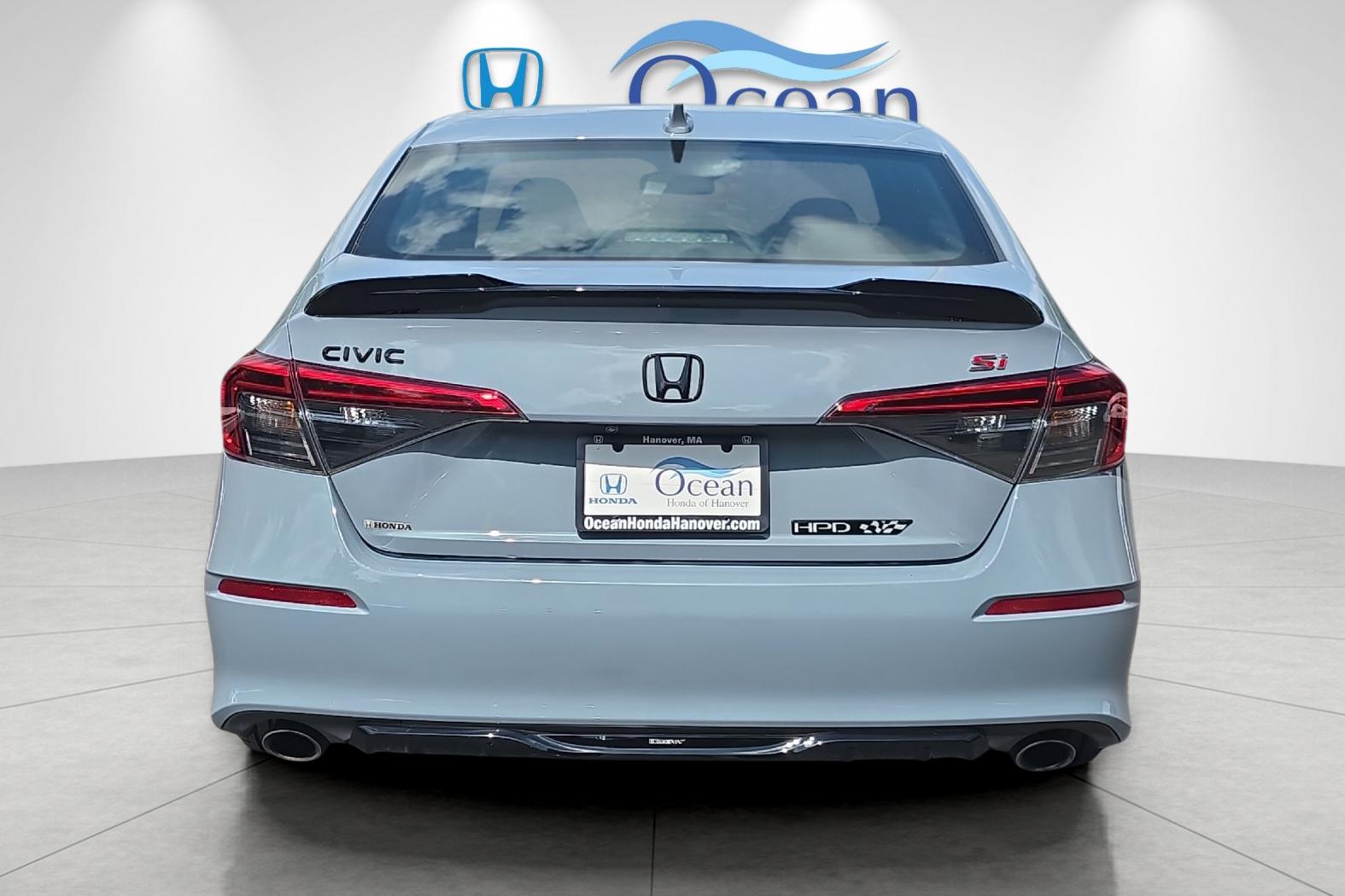 Used 2023 Sonic Gray Pearl Honda Si image 4