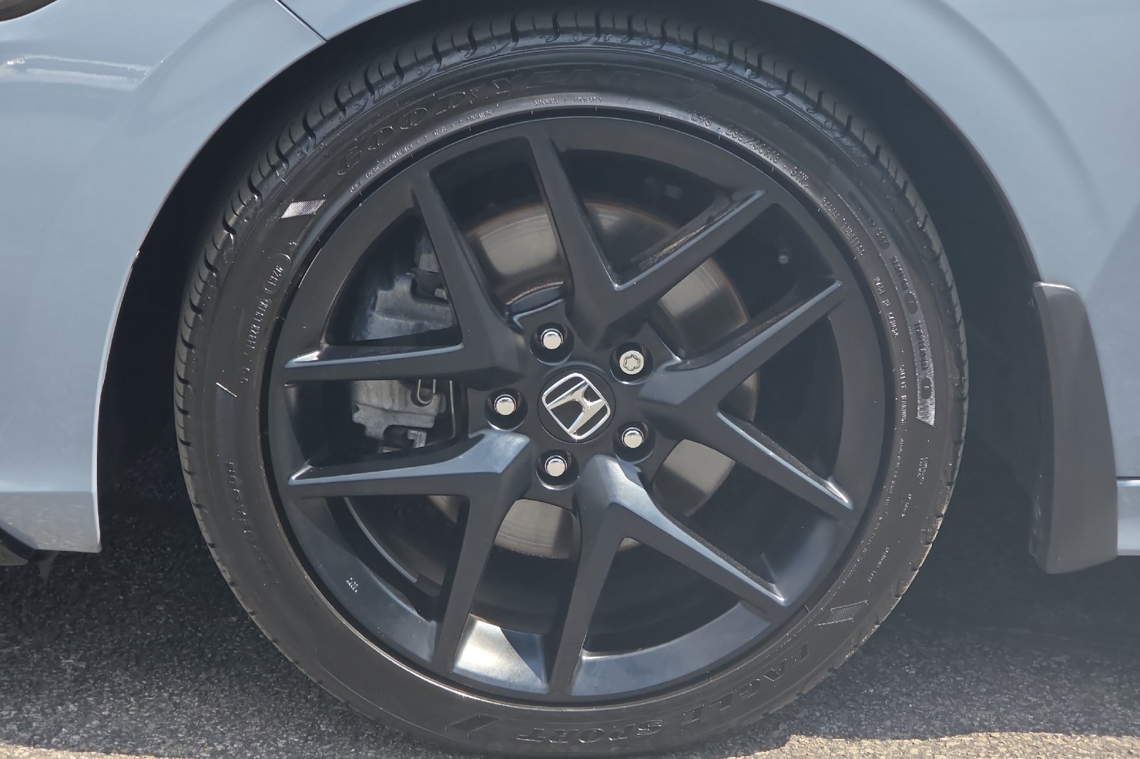 Used 2023 Sonic Gray Pearl Honda Si image 24