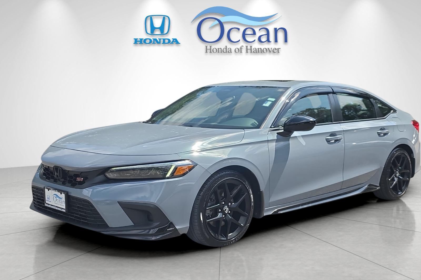 Used 2023 Sonic Gray Pearl Honda Si image 7