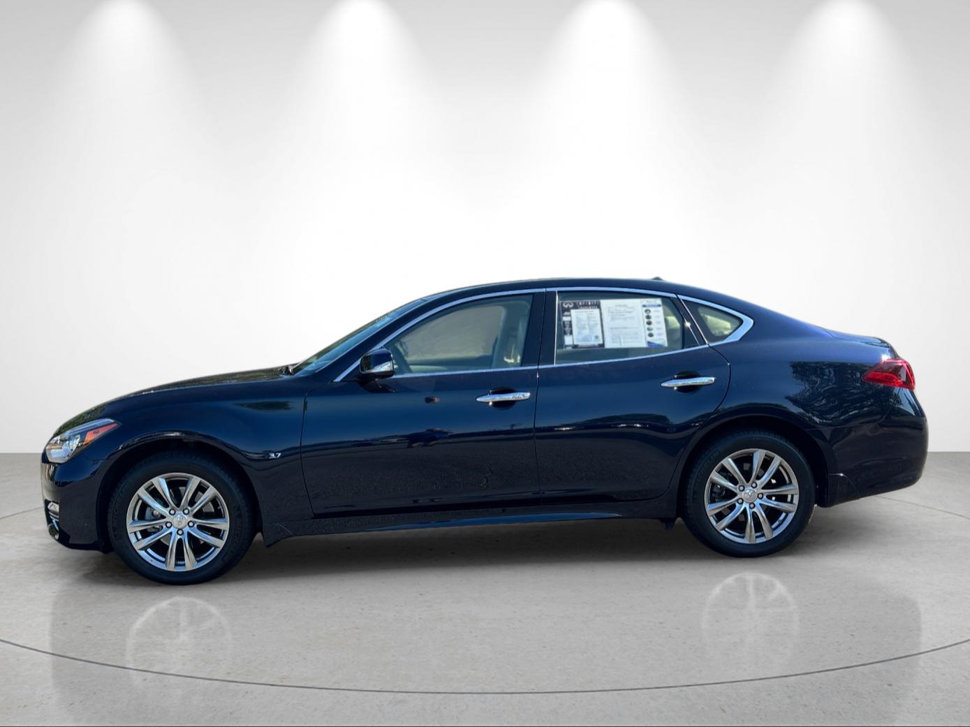 Used 2019 Hermosa Blue INFINITI 3.7 LUXE image 2