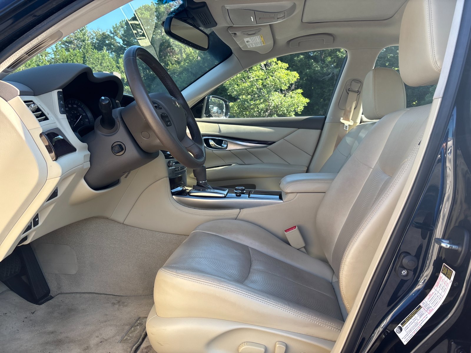 Used 2019 Hermosa Blue INFINITI 3.7 LUXE image 12