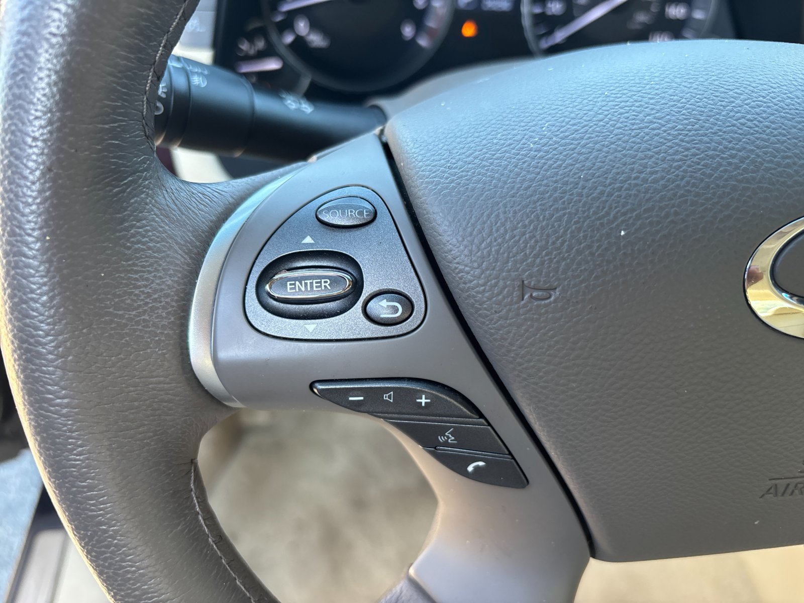 Used 2019 Hermosa Blue INFINITI 3.7 LUXE image 16