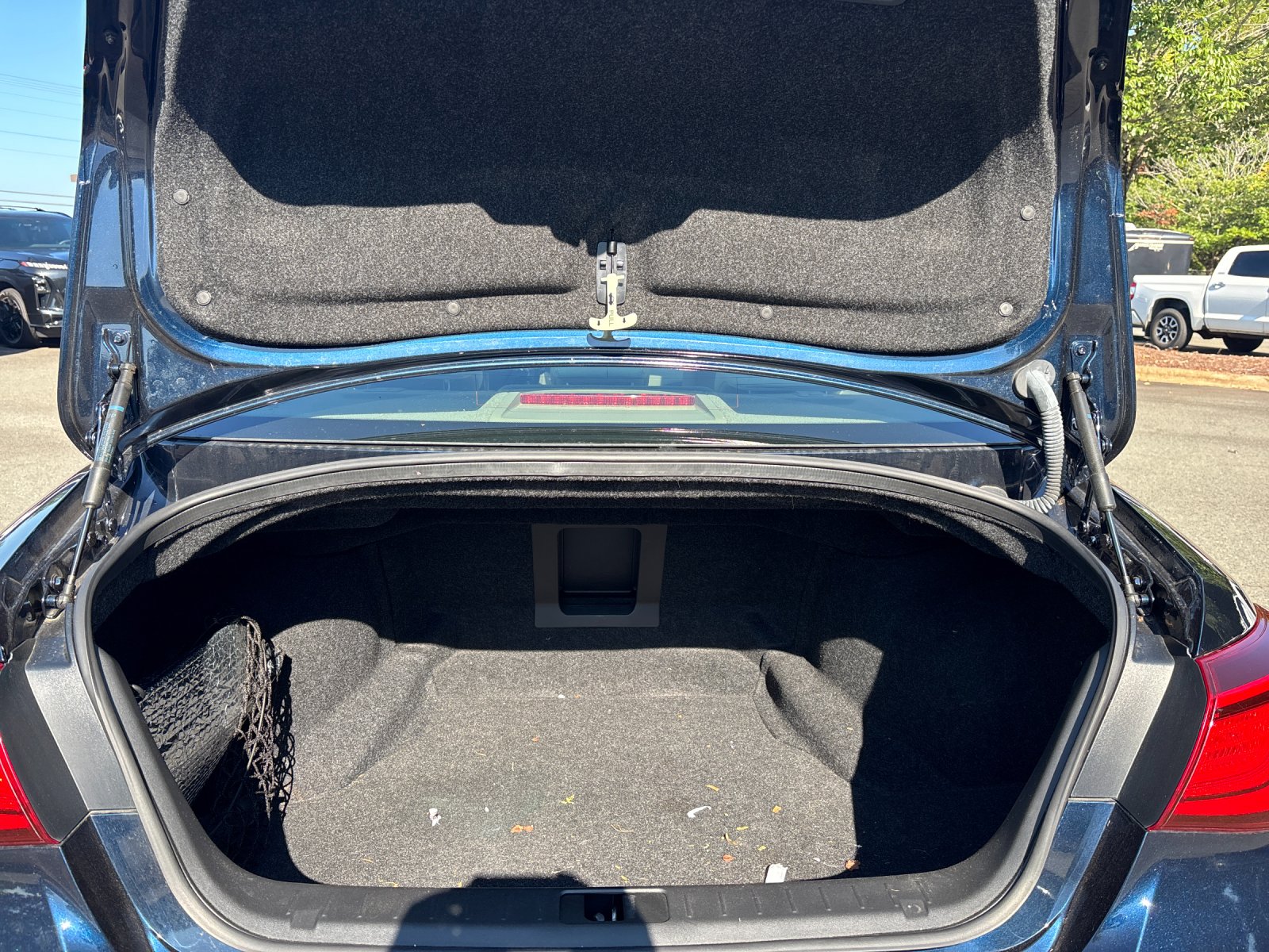 Used 2019 Hermosa Blue INFINITI 3.7 LUXE image 33