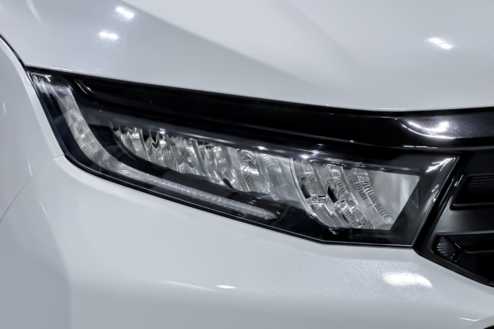 New 2027 Platinum White Pearl Honda Elite image 11