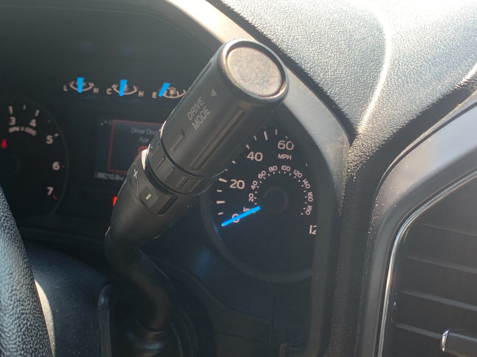 Used 2019 Blue Ford XLT image 25