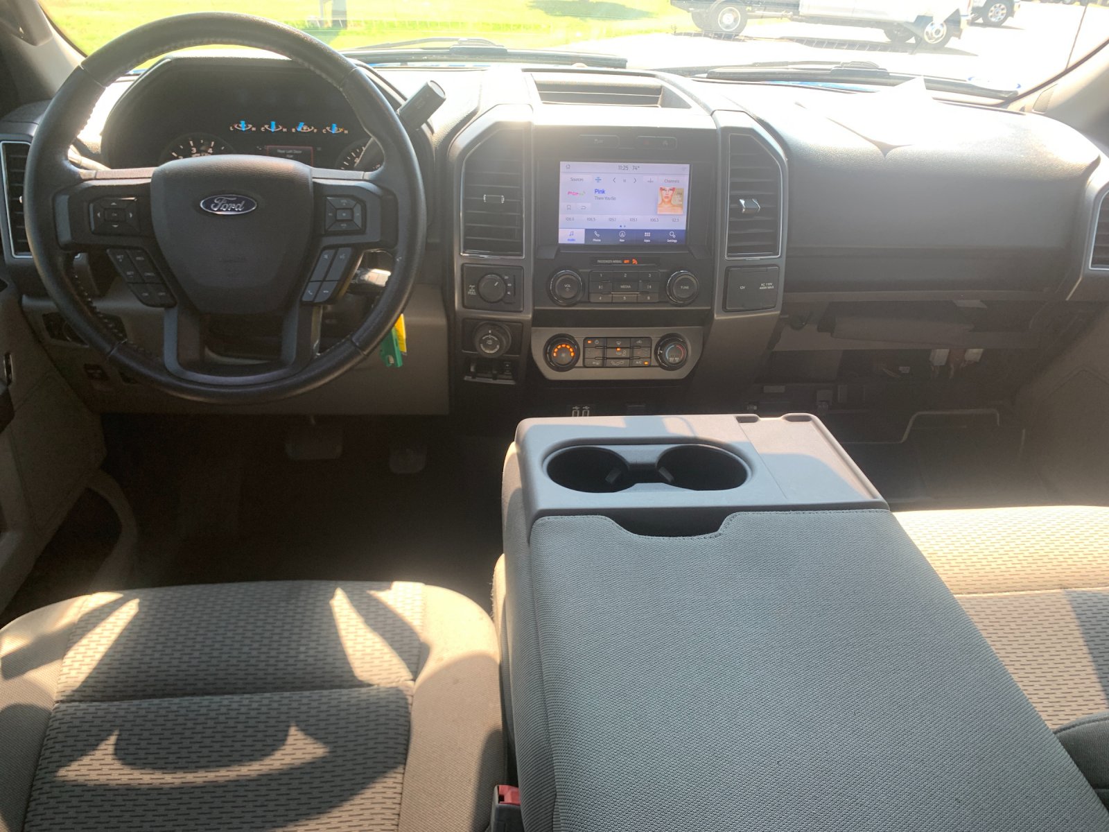 Used 2019 Blue Ford XLT image 17