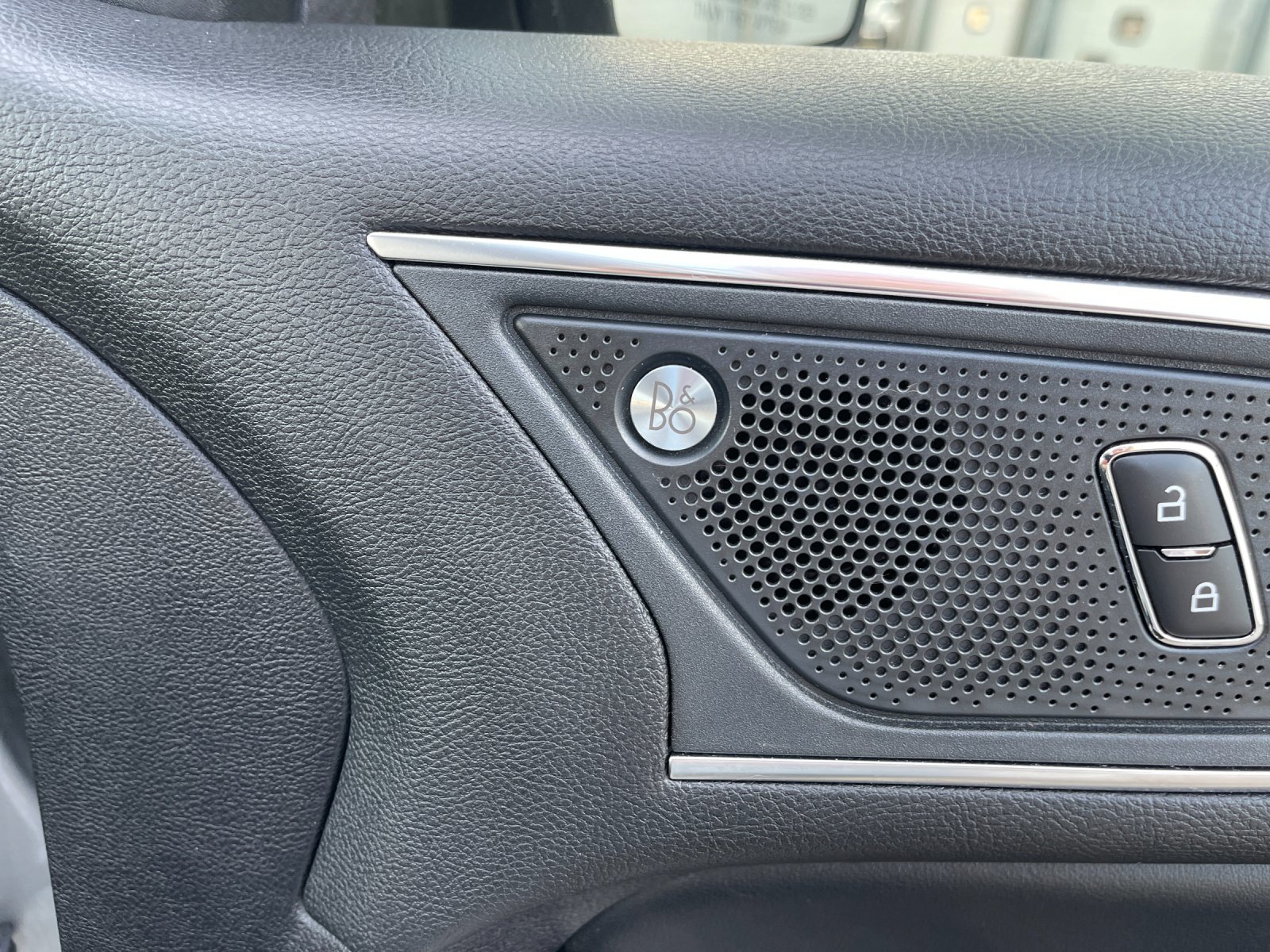 Used 2020 Silver Ford Titanium image 21