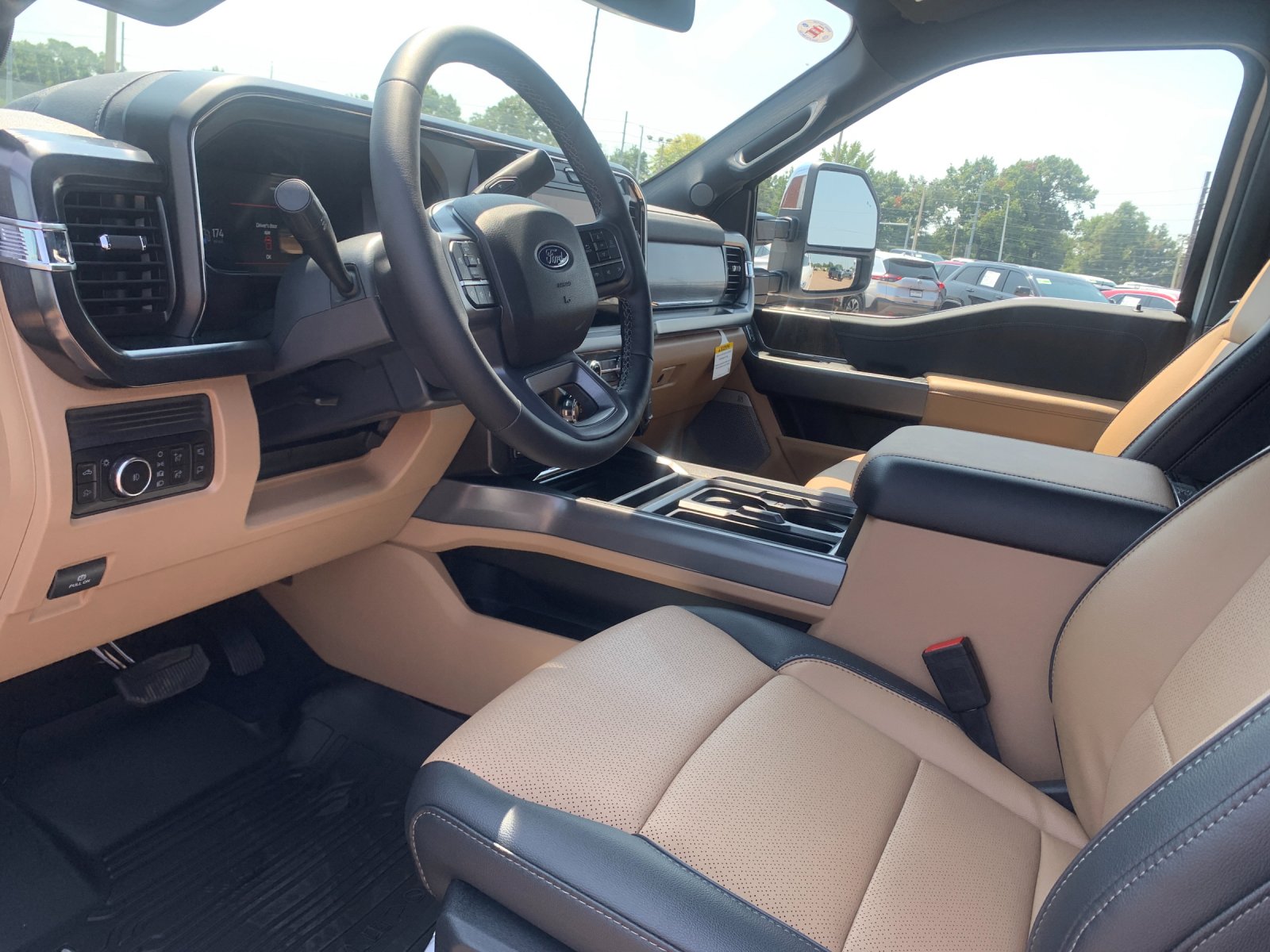 New 2027 White Ford Lariat image 10