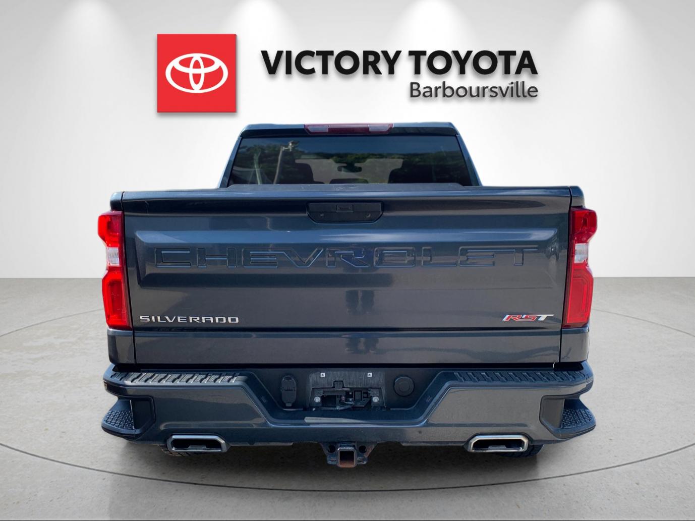 Used 2022 Gray Chevrolet RST image 4