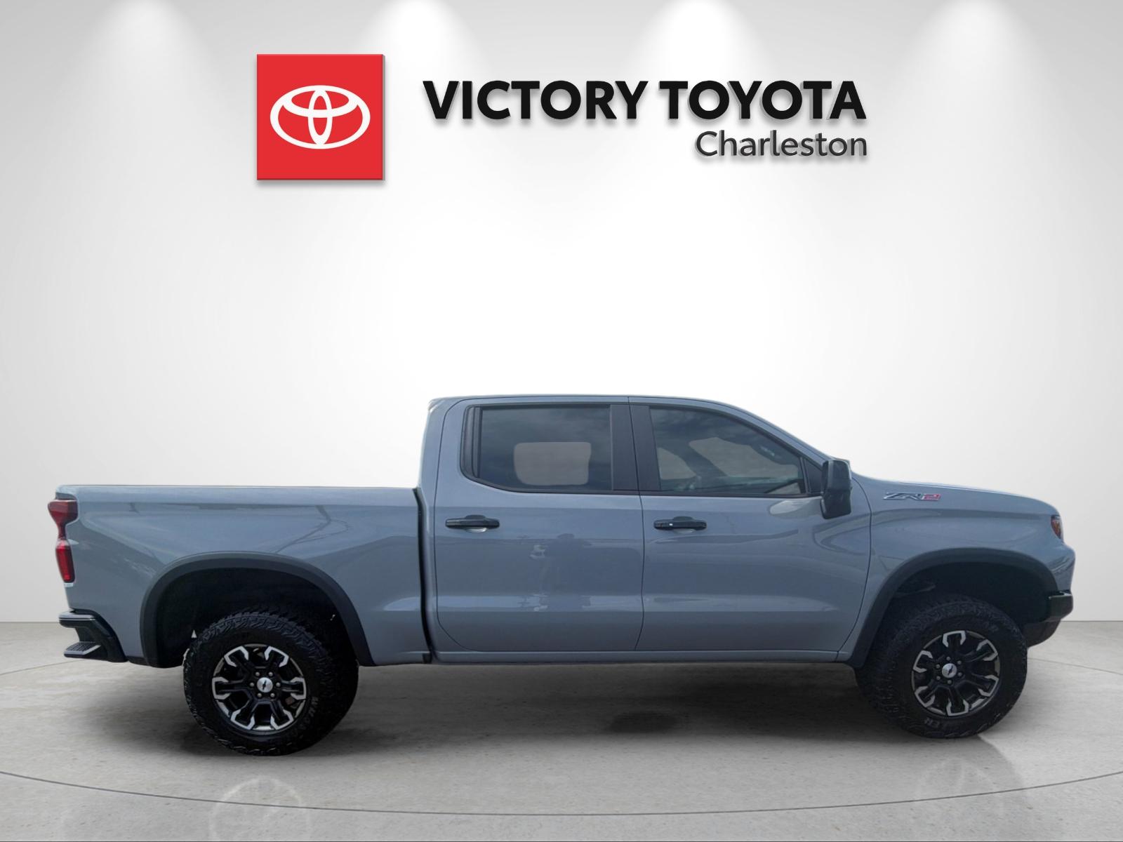 Used 2024 Gray Chevrolet ZR2 image 6